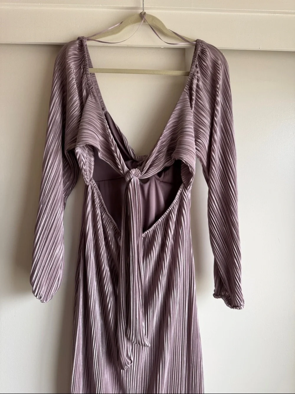 Baltic Born Amani Pleated Midi Dress in the color Lilac Large - Picture 8 of 10